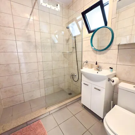 Apartament Azure Retreat